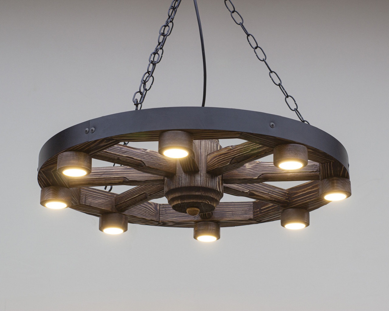 Люстра светодиодная под старину 148 Led колесо от телеги Улыбка Света